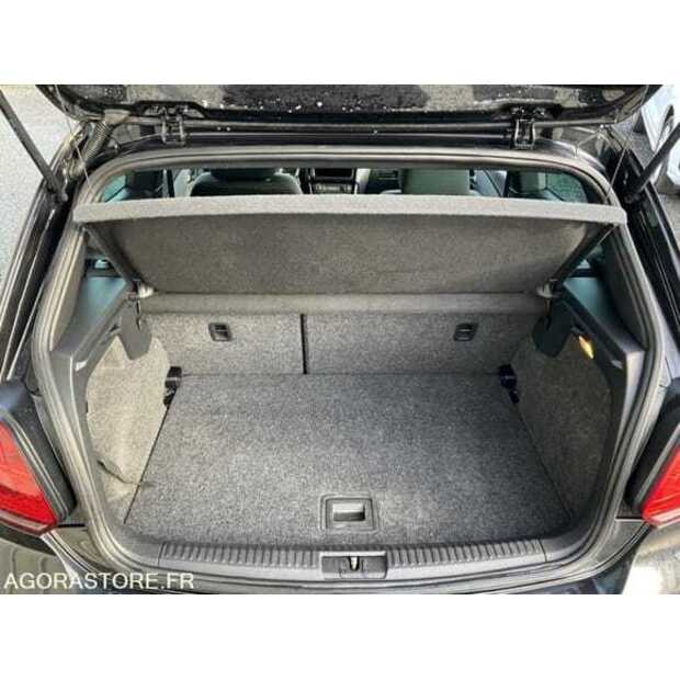 2010 Volkswagen POLO-48805789