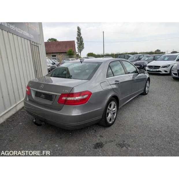 2009 Mercedes-Benz E-Class-48805805
