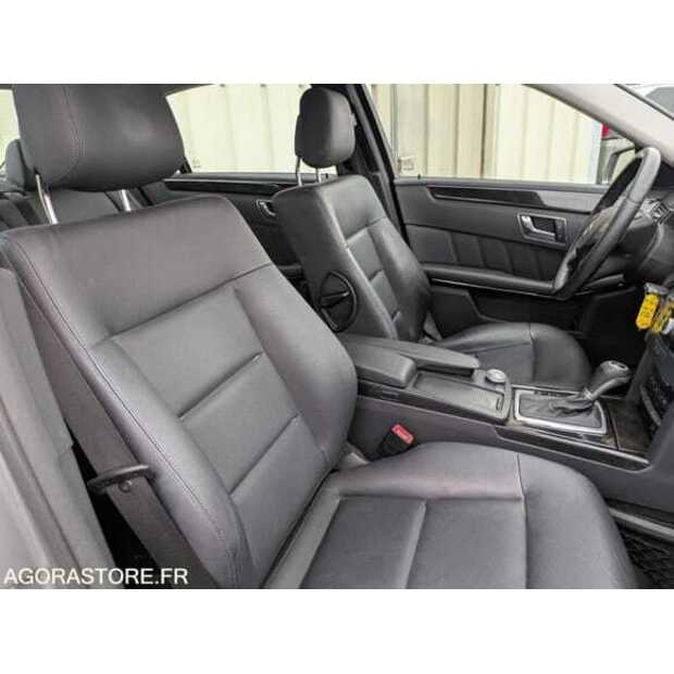 2009 Mercedes-Benz E-Class-48805807