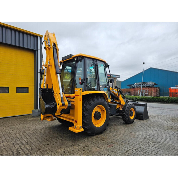 2025 JCB 3DX Plus-48809094