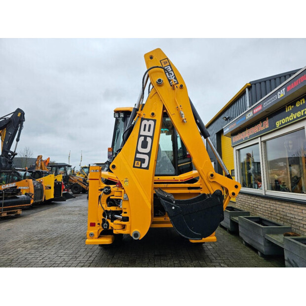 2025 JCB 3DX Plus-48809097
