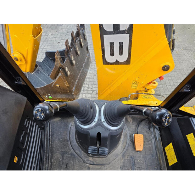 2025 JCB 3DX Plus-48809105