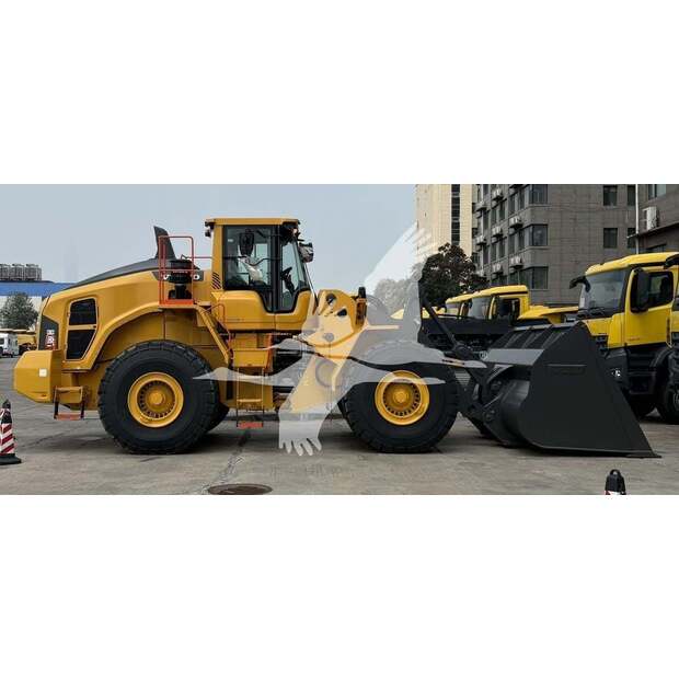 2025 فولفو L180H-48815767