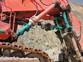 2011-hitachi-ex2500-5-48817458