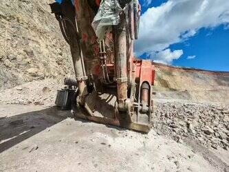 2011-hitachi-ex2500-5-48817485