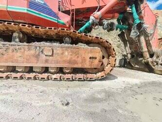 2011-hitachi-ex2500-5-48817486
