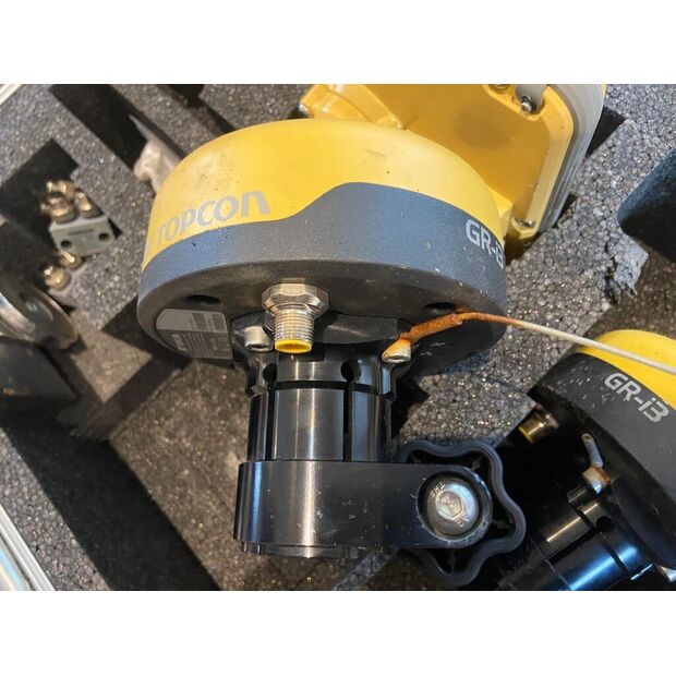 2020 TOPCON X73i-48817497