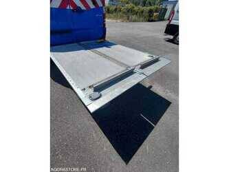 2015-mercedes-benz-sprinter-1478909-48817794