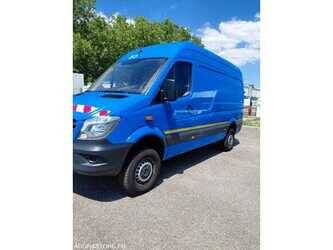2015-mercedes-benz-sprinter-1478909-48817800