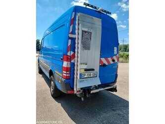 2015-mercedes-benz-sprinter-1478909-48817803
