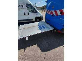 2015-mercedes-benz-sprinter-1478909-48817807