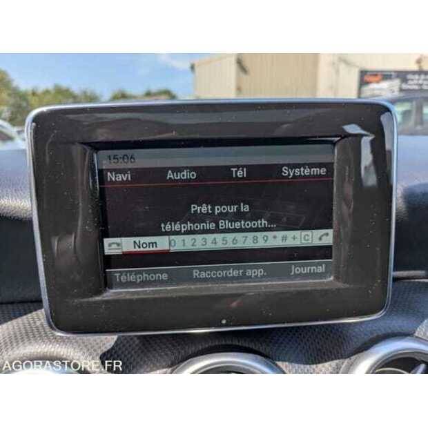 2016 Mercedes-Benz CLASS A-48817820
