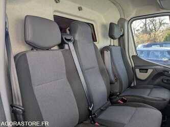 2017-renault-master-1478914-48817858