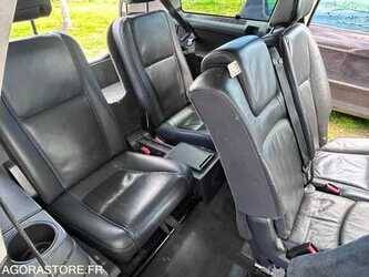 2011-volvo-xc90-1478919-48817932