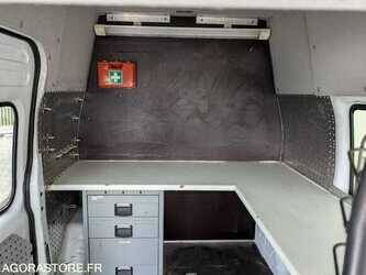2009-ford-transit-1478949-48818389