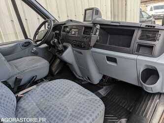 2009-ford-transit-1478949-48818398