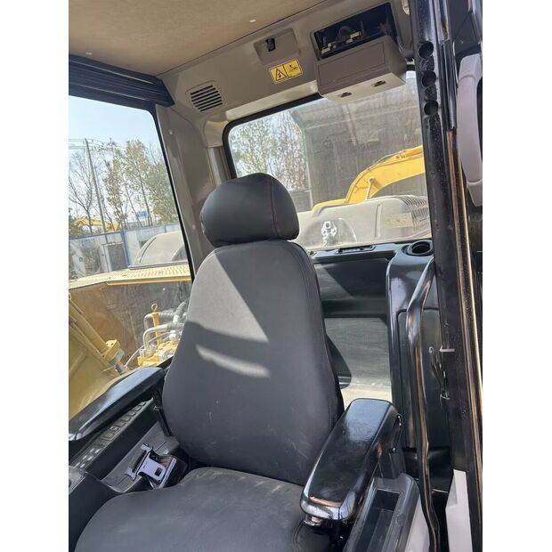 2020 كاتربيلر 325D-48819357