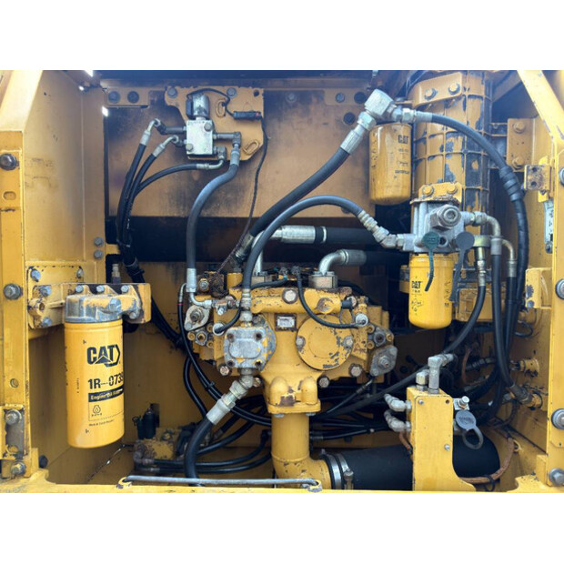 2007 كاتربيلر 320DL-48820032