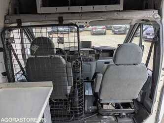2009-ford-transit-1478949-48826643