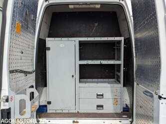 2009-ford-transit-1478949-48826651