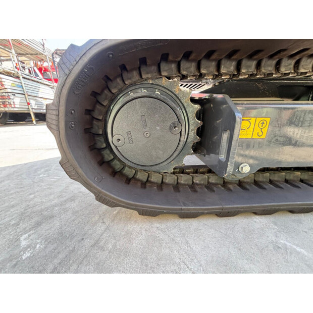 2026 Aameck F27-48830779