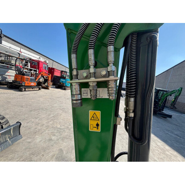 2026 Aameck F27-48830781