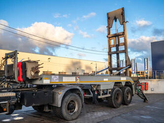 Image de CAMIONS ET TRANSPORT 2004 Eggers SILO À vendre à Belgique