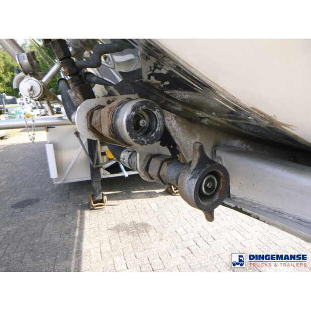 2010 MAGYAR OTHERS-48831026