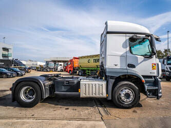 2016-mercedes-benz-arocs-1843-ls-48831110