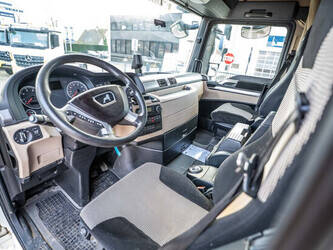2018-man-tgx-18-460-1423227-48831200