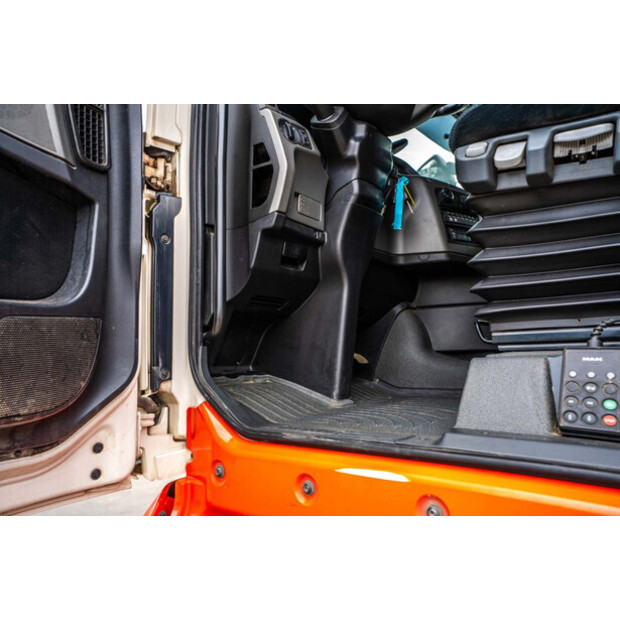 2015 MAN TGX 33.560-48831213