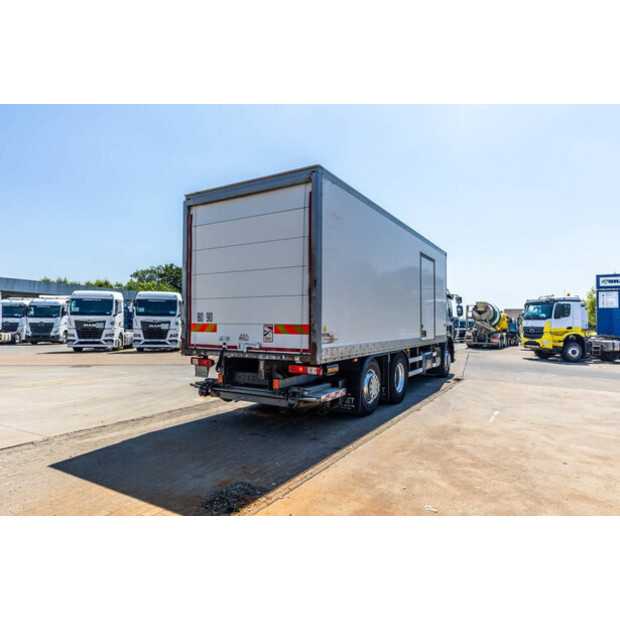 2017 Renault D26.320-48831418