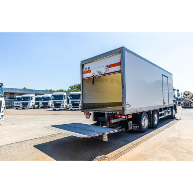 2017 Renault D26.320-48831422