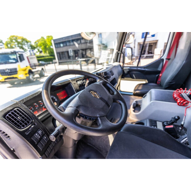 2017 Renault D26.320-48831428