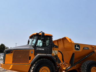 2022-john-deere-410e-48831640