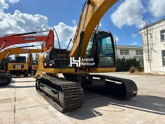 2025-caterpillar-320d-1479335-48831807