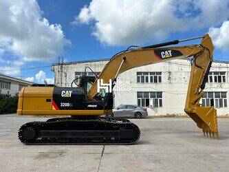 2025-caterpillar-320d-1479336-48831815