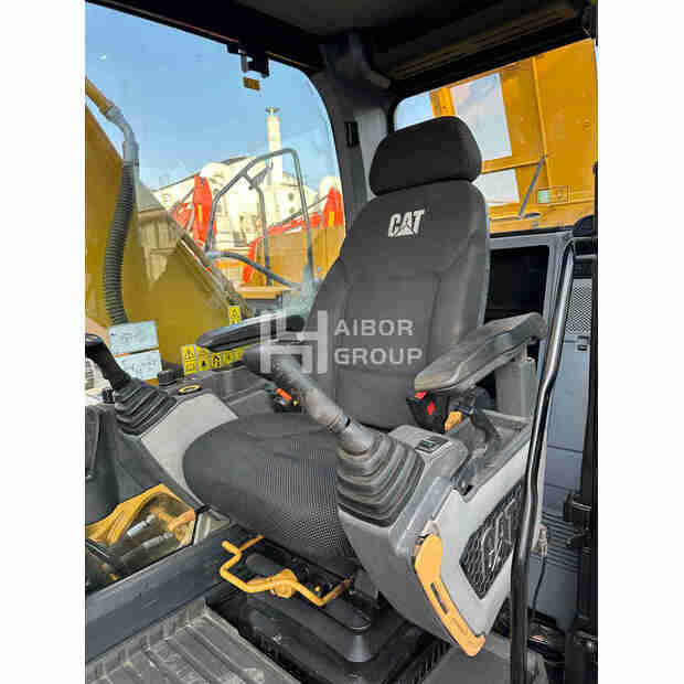 2025 كاتربيلر 320GC-48832081