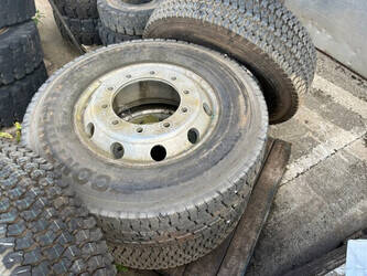continental-315-70-r22-5-1479365-48832488