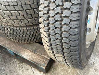 continental-315-70-r22-5-1479365-48832489