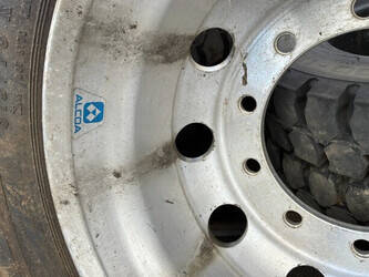 continental-315-70-r22-5-1479365-48832496