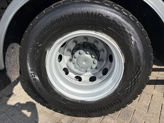 2017-mercedes-benz-antos-1479368-48832598