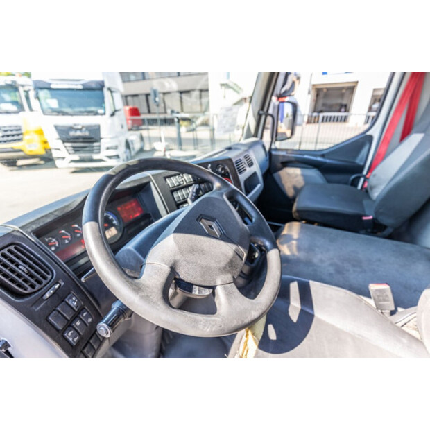 2014 Renault D16-48832732