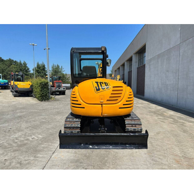 2011 JCB 8056-48832855