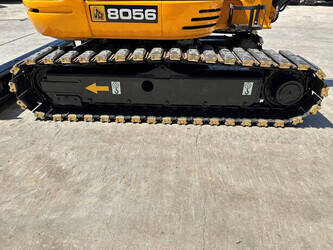 2011-jcb-8056-1478237-48832870