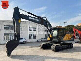 صورة ل حفارات 2024 هيونداي HX220HD