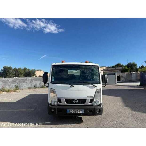 2017 NISSAN NT400-48835710