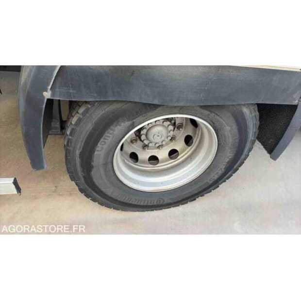Iveco-48836102
