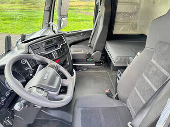 2025-iveco-s-way-48840701