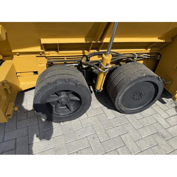 2007 Caterpillar AP600-48840736